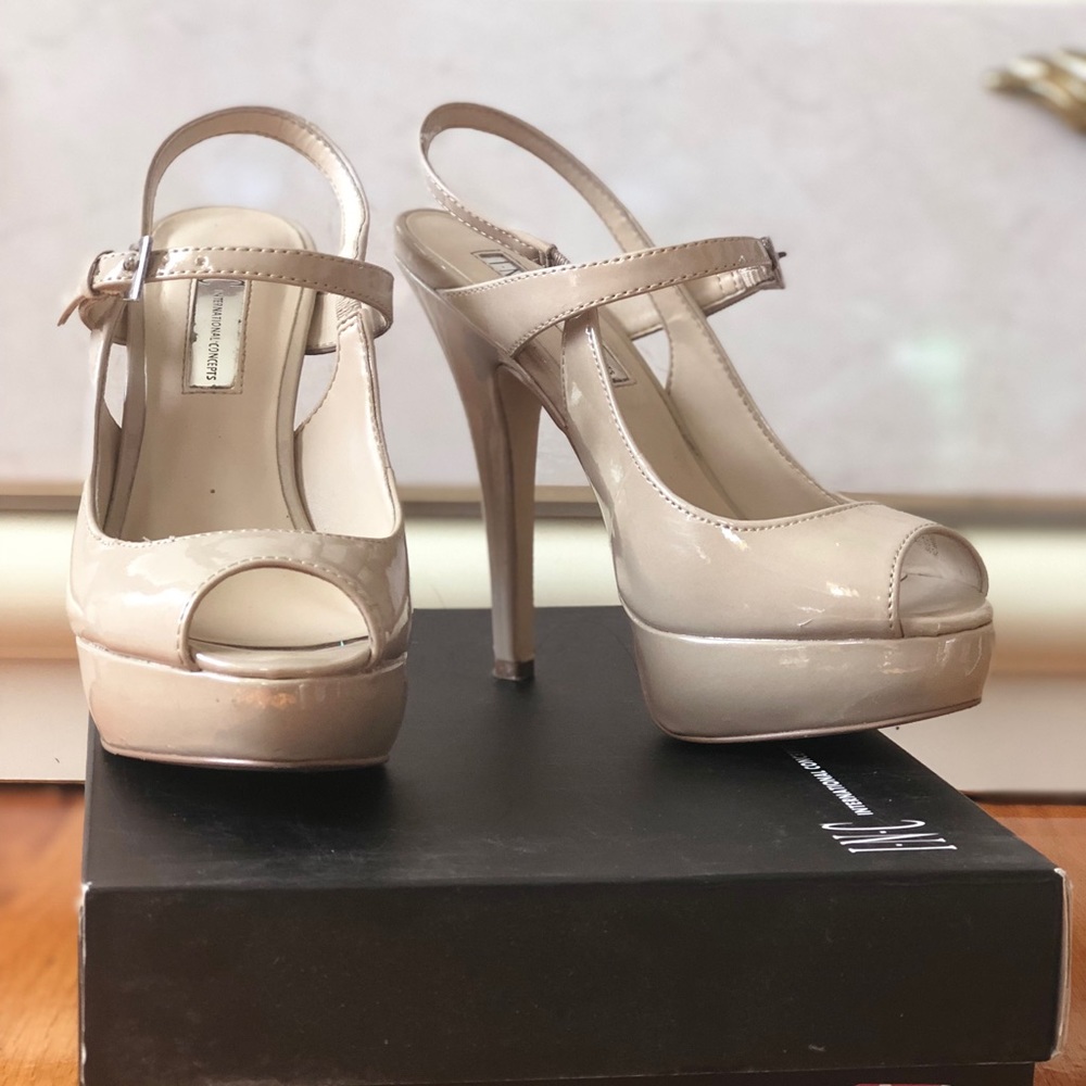 Size 5M I•N•C Platform Heels